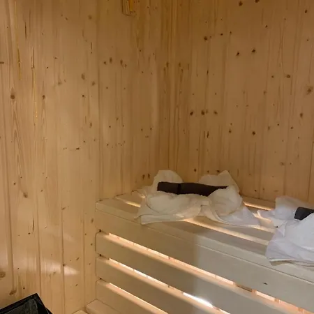 Family & Business Sauna Apartments Sienkiewicza Wesola No 6 Centrum Downtown - 1 Bedroom With Private Sauna, Parking - New! Kielce Exterior foto