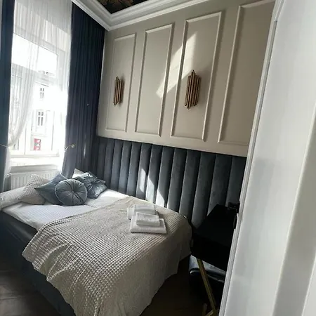 Family & Business Sauna Apartments Sienkiewicza Wesola No 6 Centrum Downtown - 1 Bedroom With Private Sauna, Parking - New! Kielce Exterior foto