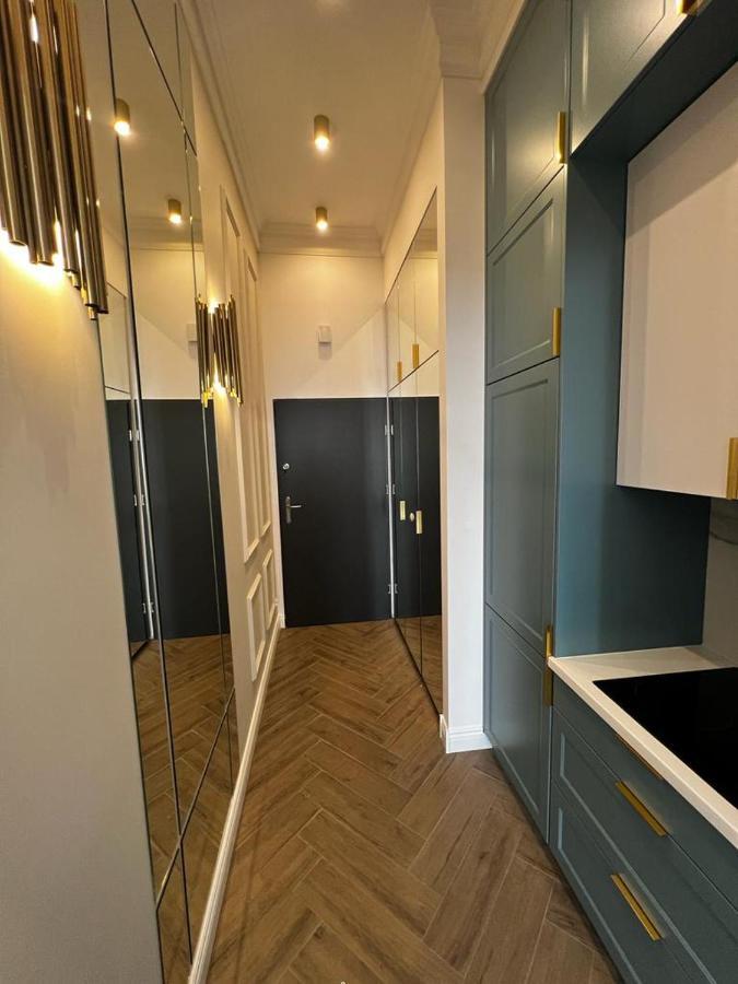 Family Sauna Sienkiewicza: Downtown Retreat With Private Sauna Kielce